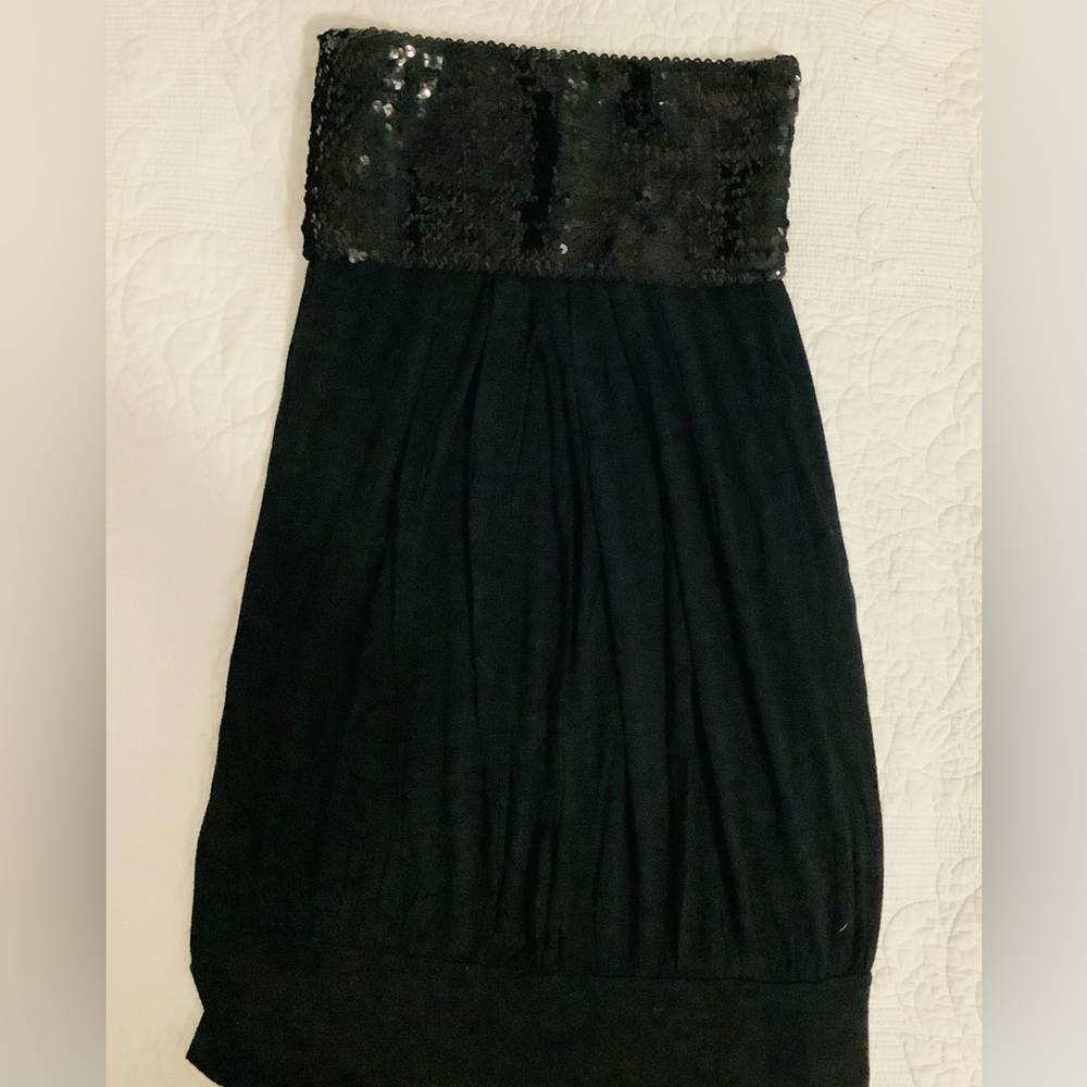Elegant Black Strapless Dress